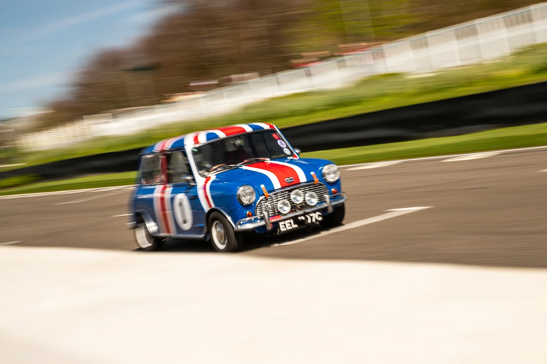 Union Jack Mini Jack racing on track