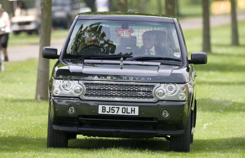 Range Rover Vogue SE BJ57 OLH — Queen Elizabeth II driving, as identified by the supplier